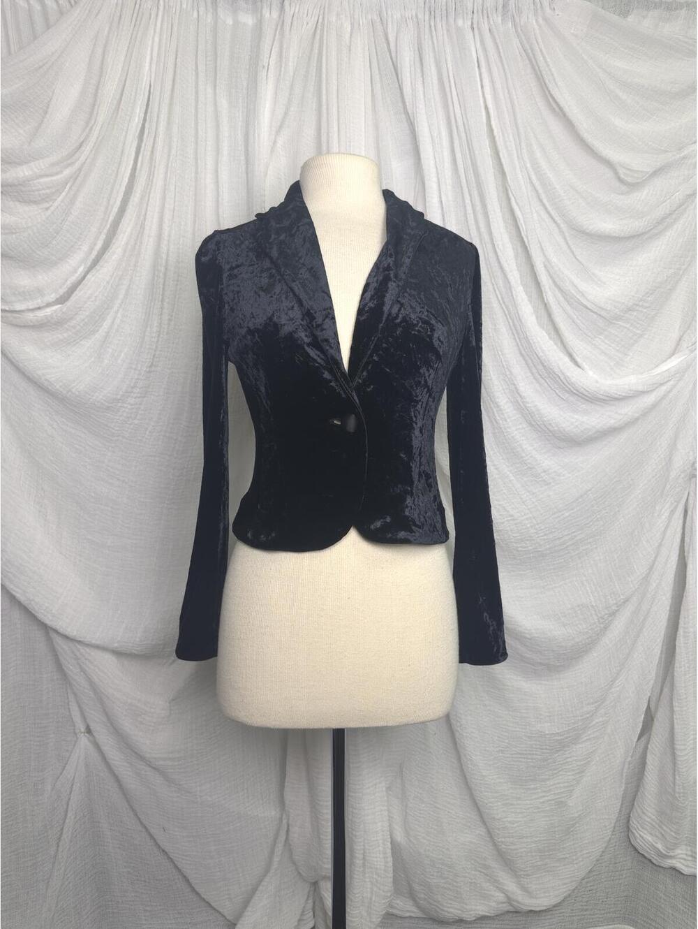 Dark Academia Grunge Black Velvet Cropped Blazer Jacket (XS)